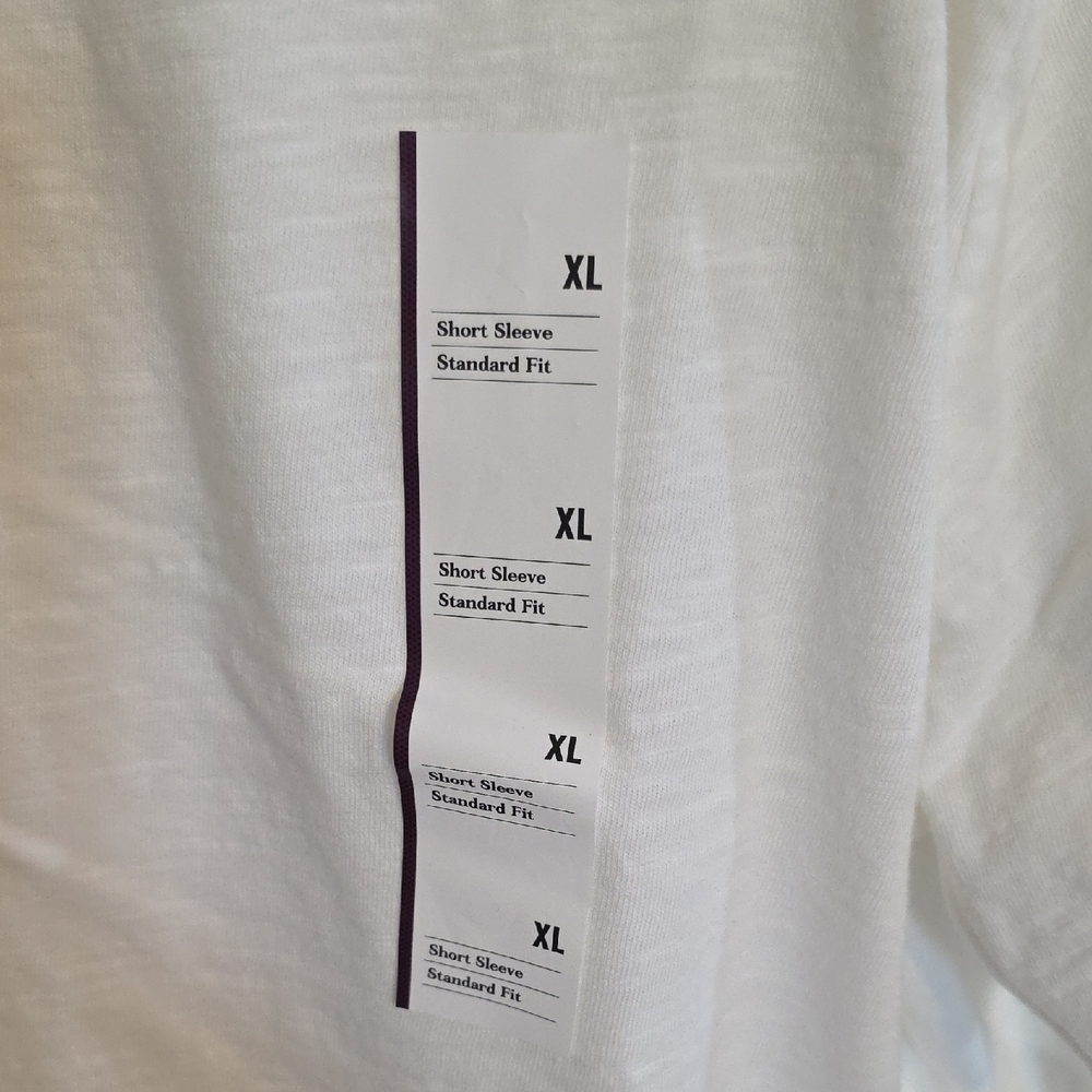 Goodfellow & Co White Short Sleeve Henley - Picture 4 of 4